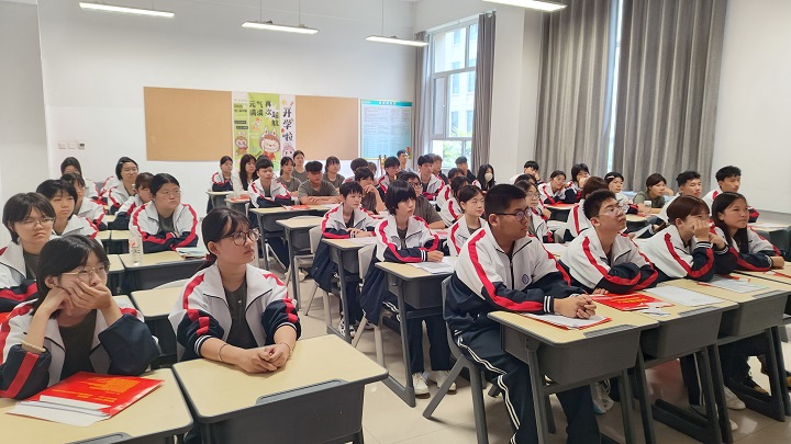 中专和技校的区别在哪？以石家庄东华铁路学校为例带你看懂