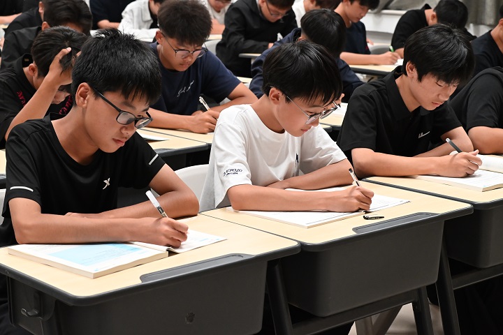 石家庄东华铁路学校&ldquo;开学第一课&rdquo;：扬帆起航，逐梦新征程